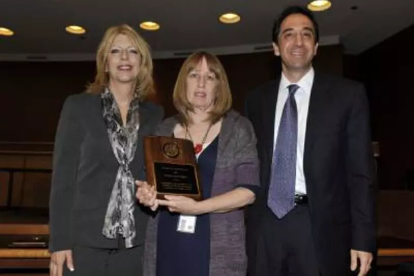 Denise Crittenden receiving the Legal Support Award of Excellence